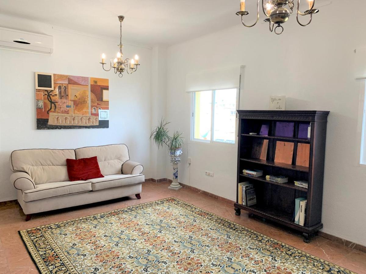 Wide And Traditional- 2Bd 1Bth- Gavidia Sewilla Zewnętrze zdjęcie