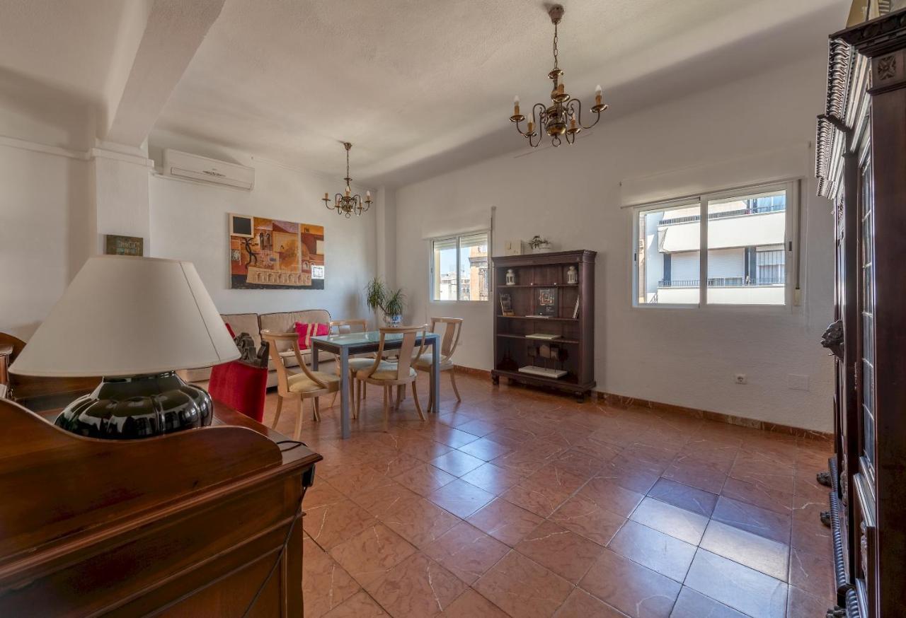 Wide And Traditional- 2Bd 1Bth- Gavidia Sewilla Zewnętrze zdjęcie